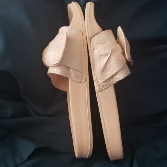 Sandals - Picture 2 of 5